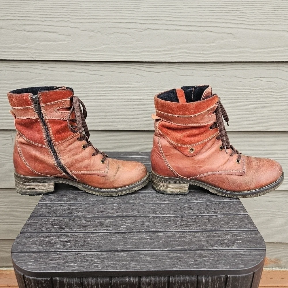 Dromedaris Kara Lace Up Red Leather Combat Moto Boots Women's Size 9.5-10 EU 40
